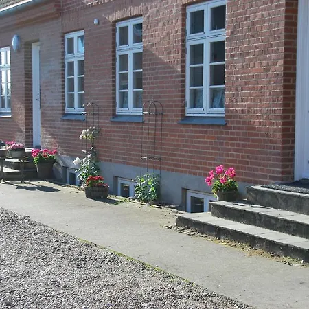 Karolinelund *